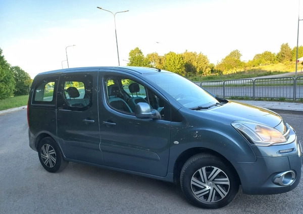 Citroen Berlingo cena 26900 przebieg: 220000, rok produkcji 2012 z Zamość małe 742